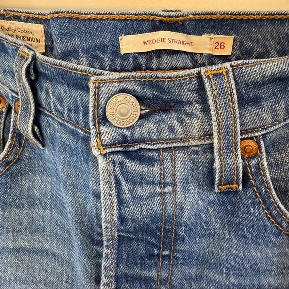LEVI'S Wedgie Straight Leg Jeans High Rise Button Fly in size 26z - Picture 6 of 11
